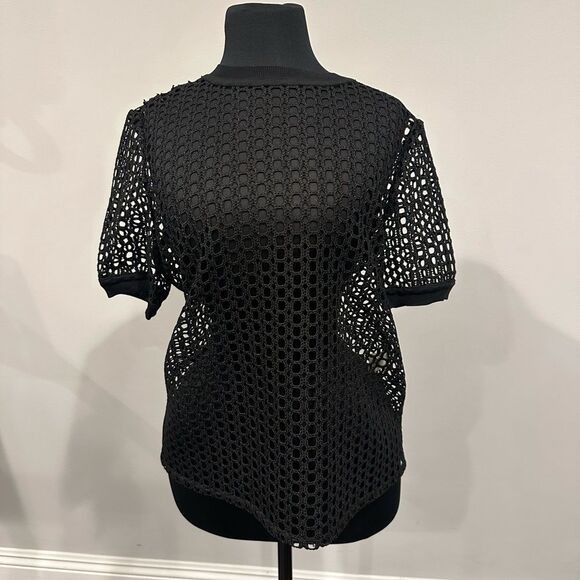 Elie Tahari Tops - Elie Tahari Women’s Crochet Black Shortsleeved Shirt Size Medium